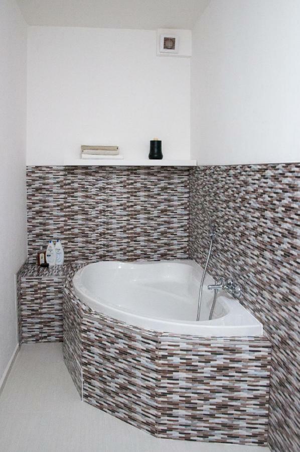 Appartement Apartman Železnice Extérieur photo